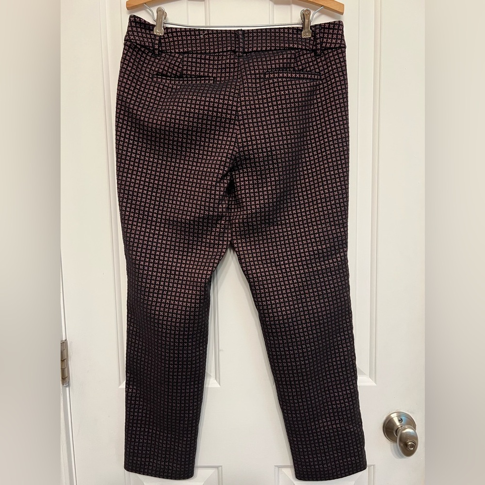 LOFT OUTLET MODERN SKINNY ANKLE BLACK & PURPLE DRESS PANTS, NICE MATERIAL